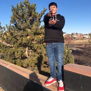 Meet your Posher, Lino